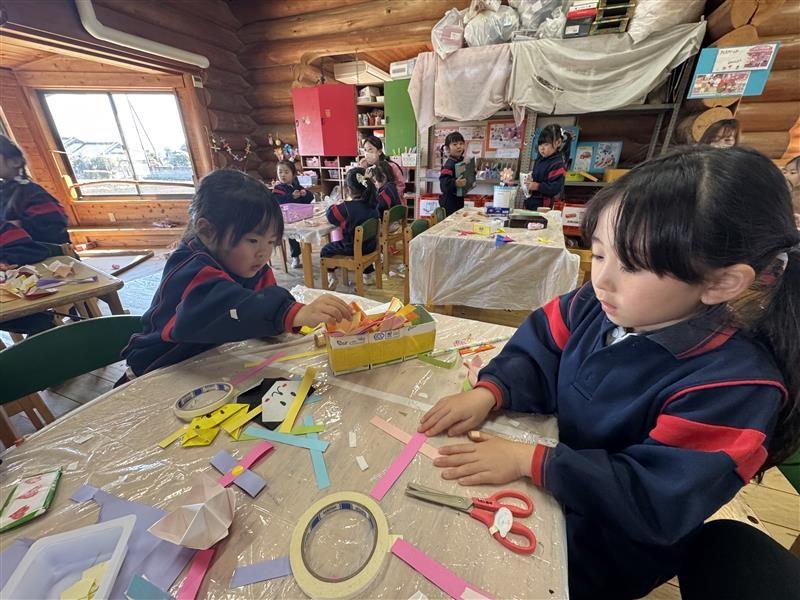 製作コーナーから広がった”協同性”